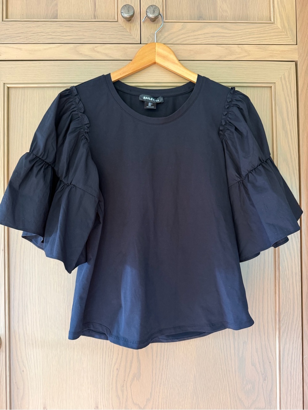 Bailey 44 Black Pullover Tee Dramatic Tier Puff Sleeve LG